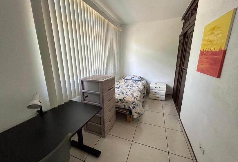 بنسيون Casa La Luz