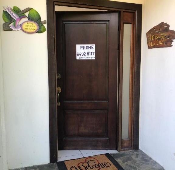 بنسيون Casa La Luz