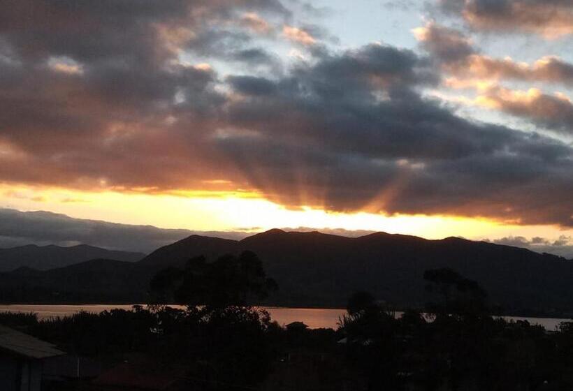 Pensió Estalagem Capitão Gancho