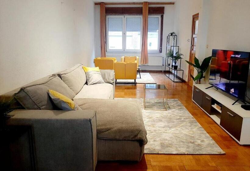 ペンション Evere Home   Private Room