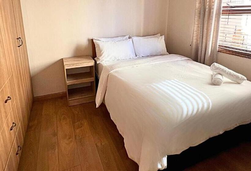 بنسيون Kabana Family Home And Guest House