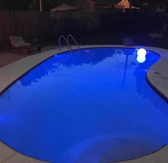 بنسيون La Adventura Villa