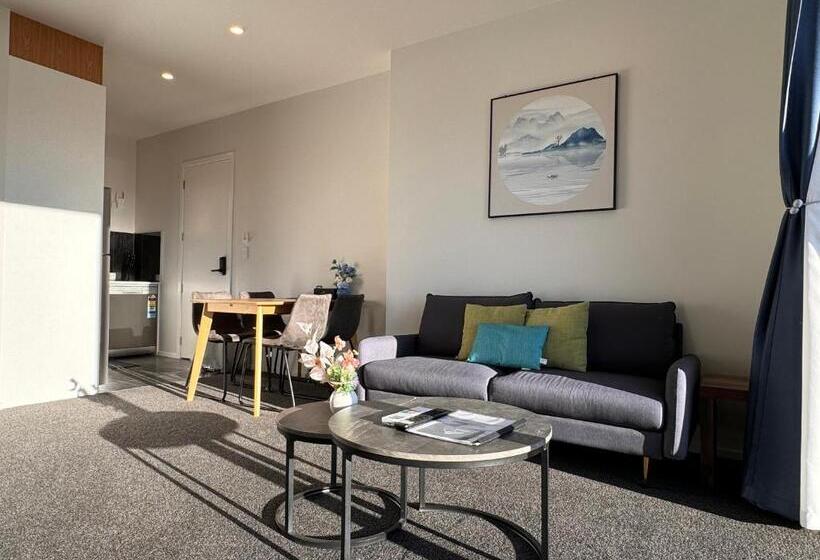 膳宿费 Luminous Tekapo