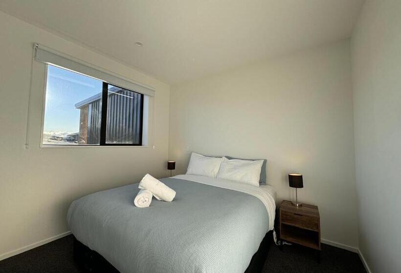 膳宿费 Luminous Tekapo