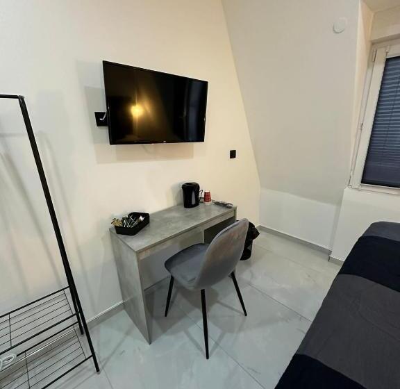 Пансион Moparts