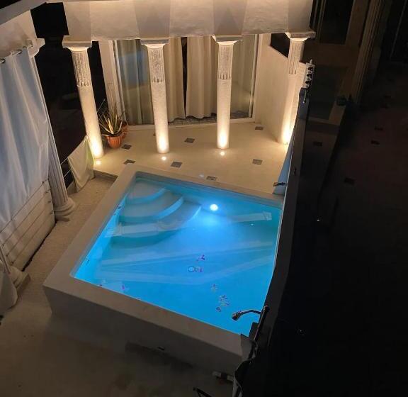 پانسیون Museo Viscuso   Ospitalità Six Edens