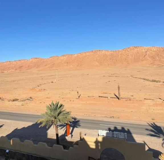 پانسیون Palms Garden