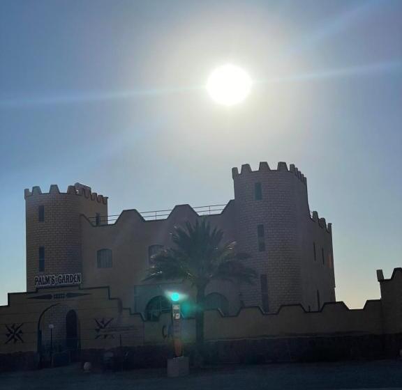 پانسیون Palms Garden