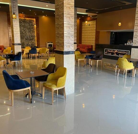 پانسیون Palms Garden