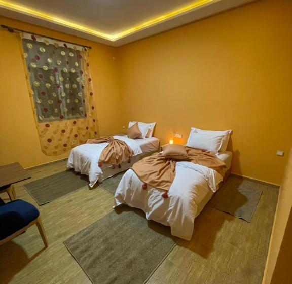 پانسیون Palms Garden