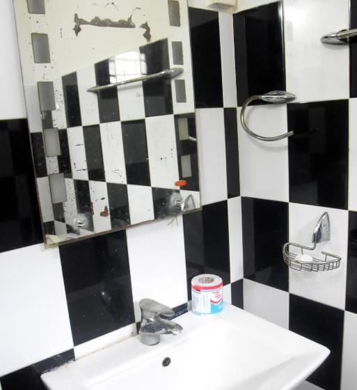 פנסיון Senasuma Family Rest