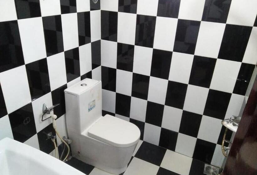 פנסיון Senasuma Family Rest