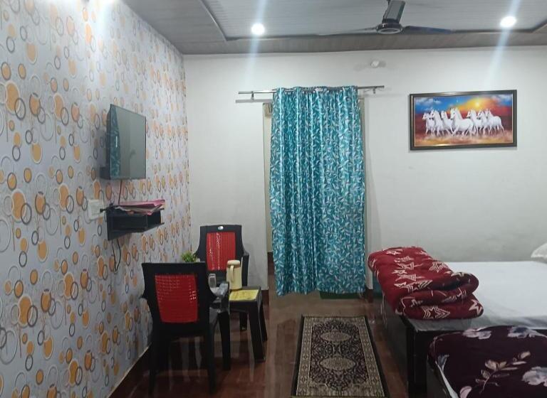 بنسيون Somnath Residency