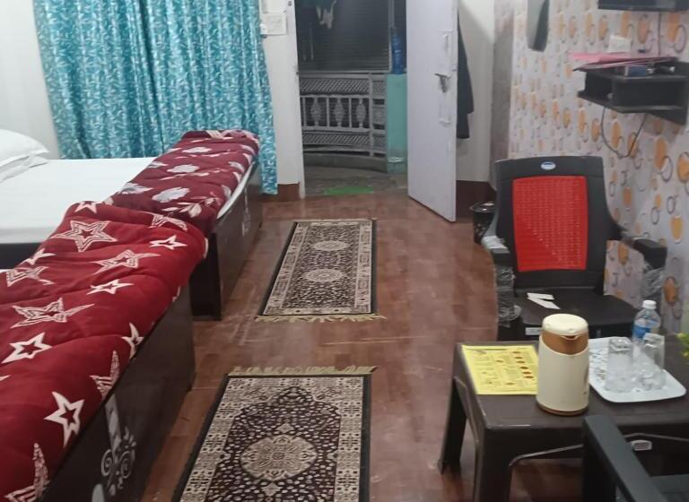 بنسيون Somnath Residency