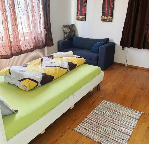 膳宿费 Zimmer In Ein Haus Mit Waschmaschine