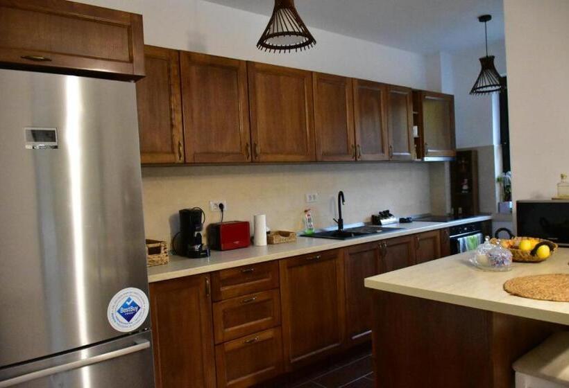 Pensiunea Crenguța Fermecată