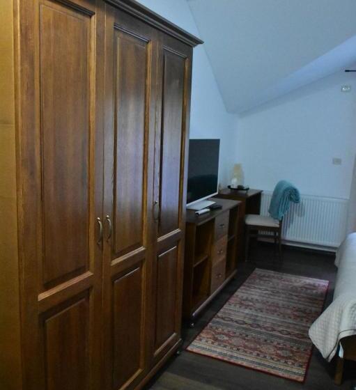 Pensiunea Crenguța Fermecată