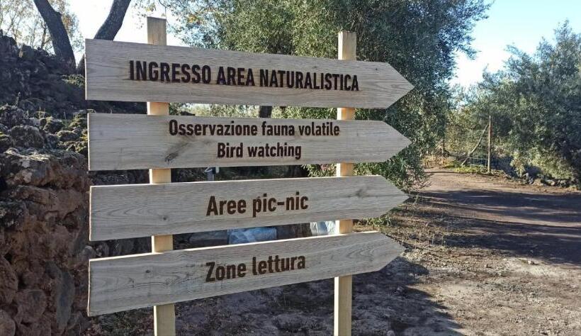 אתר נופש Podere Dell Etna Segreta   Essential Nature