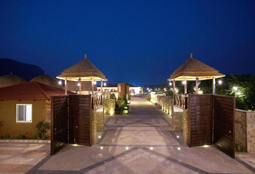 منتجع The Urban Turban