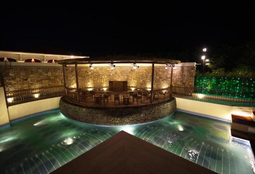 منتجع The Urban Turban