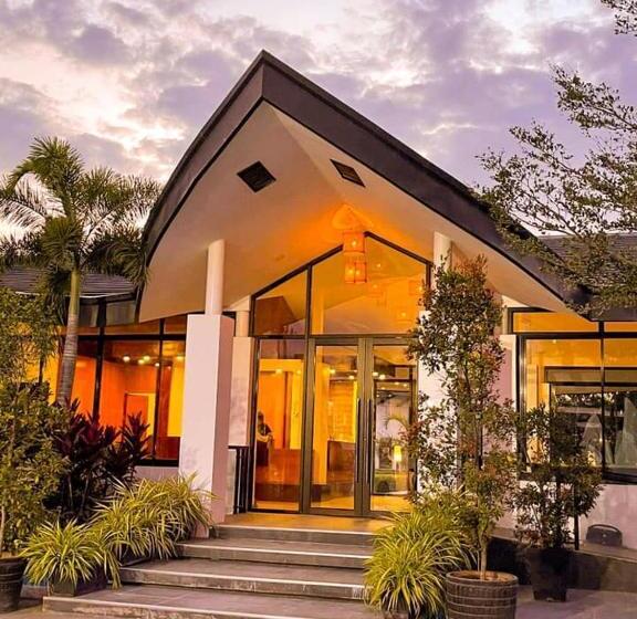 Rl Resort And Leisure Park