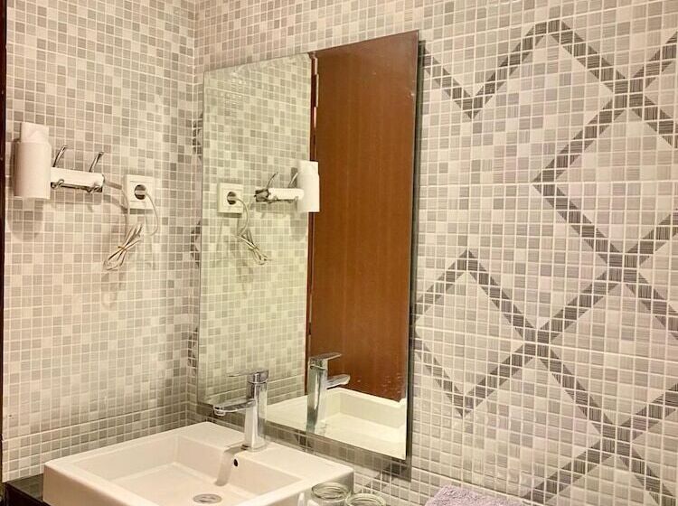 Sm Tower Hotel And Convention Berau