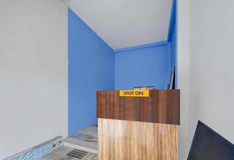 Spot On Hotel Royal Palace