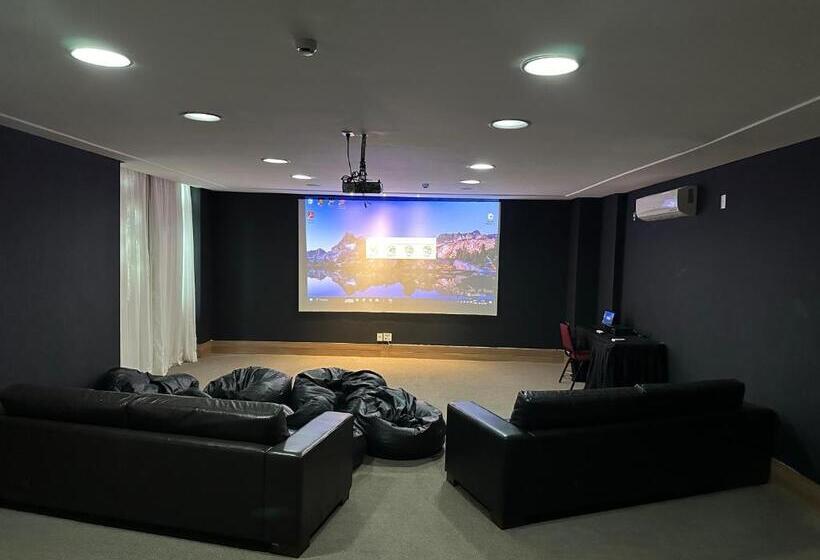 Suíte Vista Azul Frente Para Pedra Azul