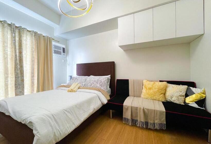 The Loop North Tower