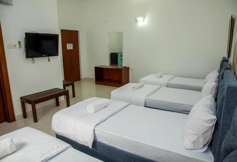 فندق صغير Funk Bunks   By The Lake