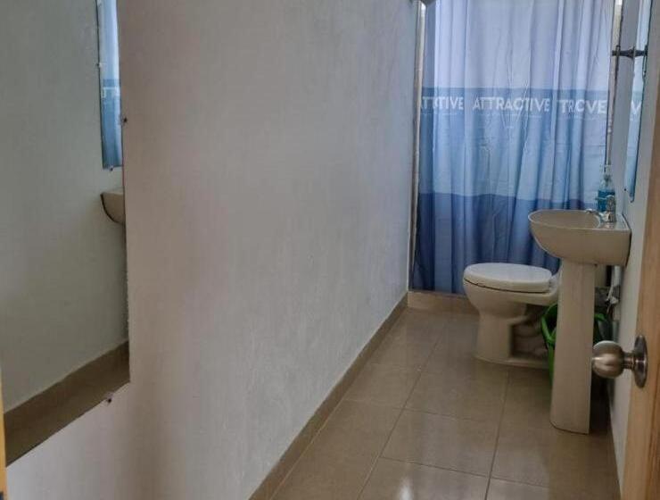 הוסטל Hospedaje Villa Samara