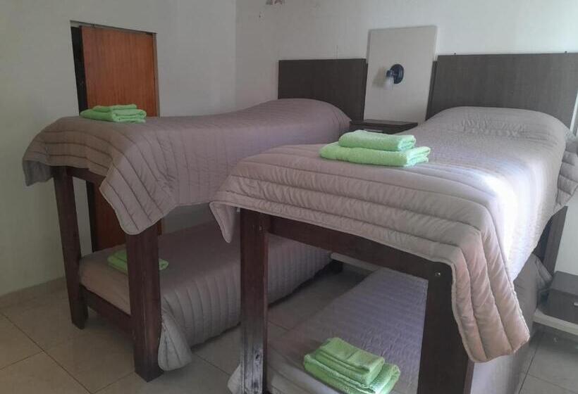 هاستل Hosteria Catalina