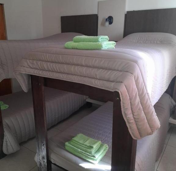 هاستل Hosteria Catalina