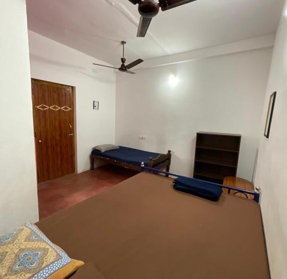 הוסטל T2 By Livelehood Habitat