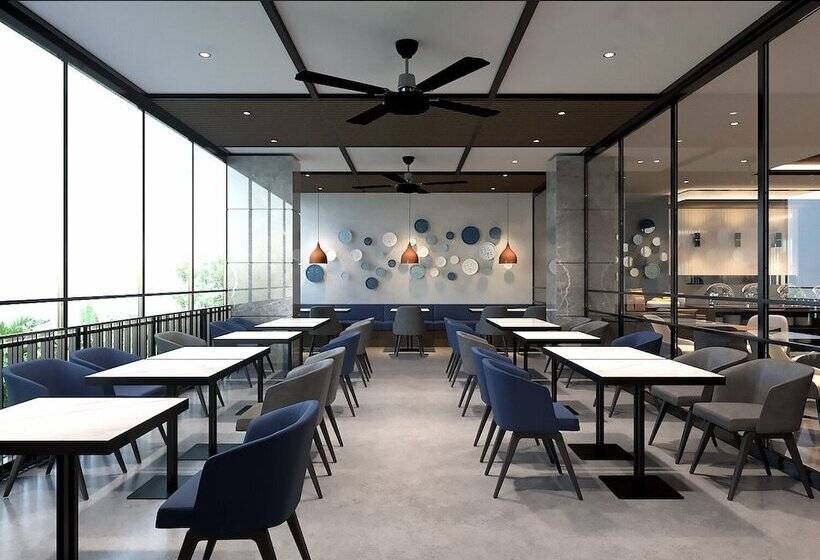 Aston Palu Hotel & Conference Center