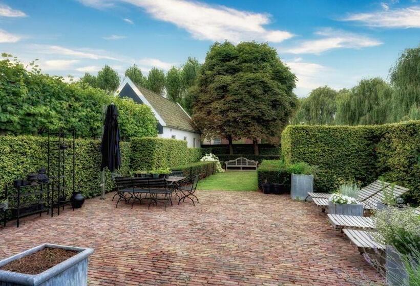 تختخواب و صبحانه Amsterdam Mansion   The Studio