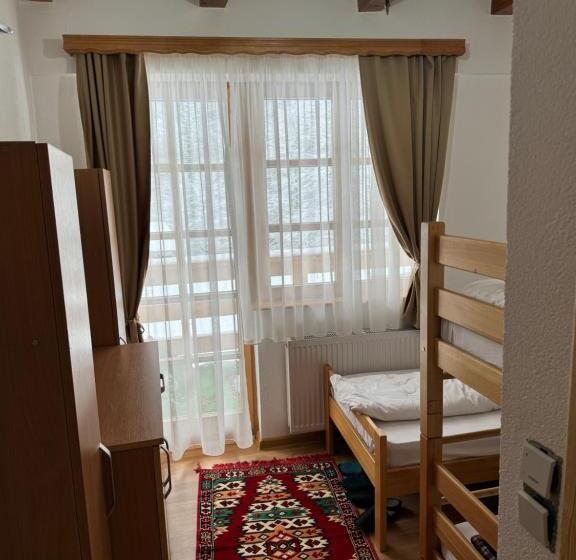 تختخواب و صبحانه Bjelasnica Villa Treskina Dvorišta Apartmani Izletište Ribnjak