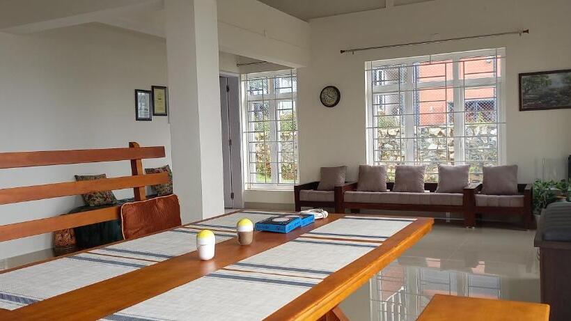 Bed and Breakfast Eden Cottage