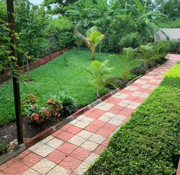 تختخواب و صبحانه Leisure House Fumba Bnb