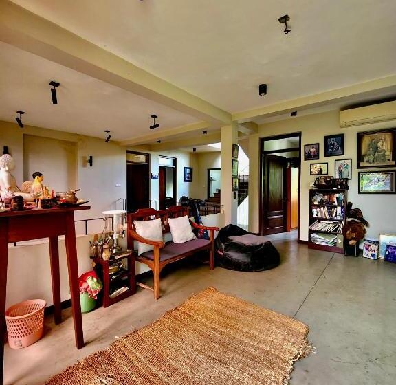 住宿加早餐  Cozy Luxury Room With Beautiful Views