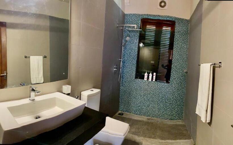 مبيت وإفطار Cozy Luxury Room With Beautiful Views