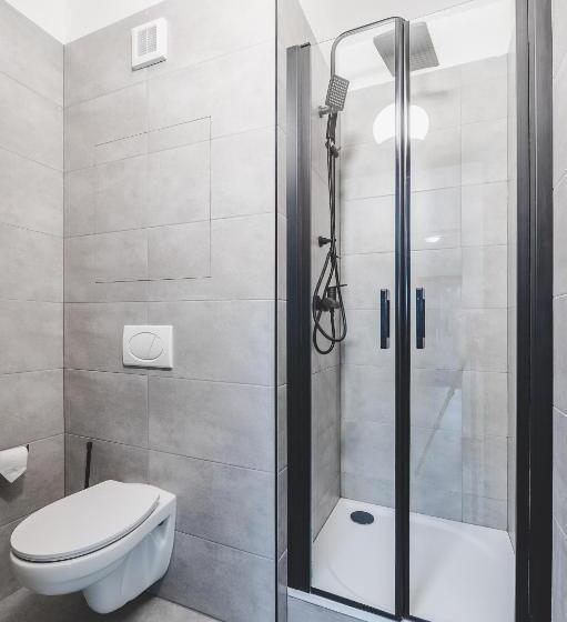 Bp Hostel / Urbinská 144