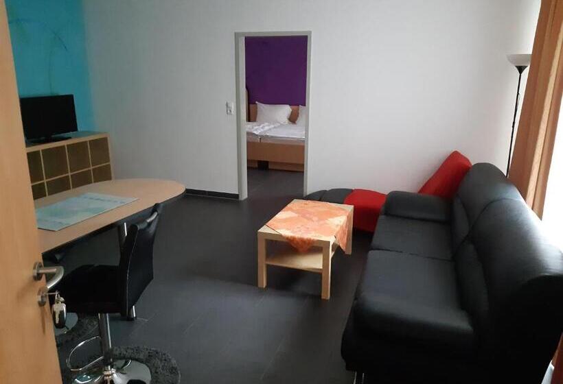 The Lodge Hotel By American Ease Grafenwoehr