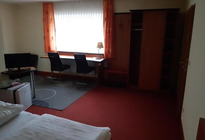 The Lodge Hotel By American Ease Grafenwoehr