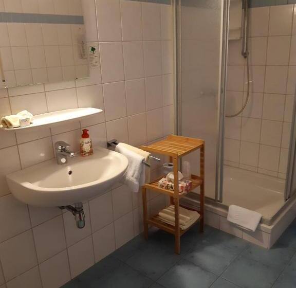 The Lodge Hotel By American Ease Grafenwoehr