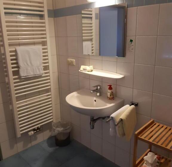 The Lodge Hotel By American Ease Grafenwoehr