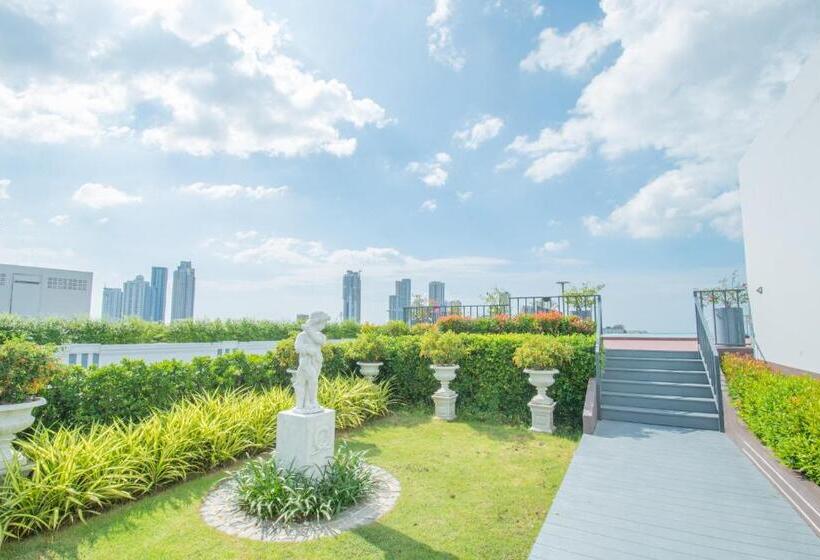 D Eco Hotel Health Center Pattaya