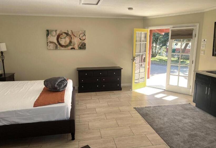 هتل Exotic Dreams Resort Adults Only