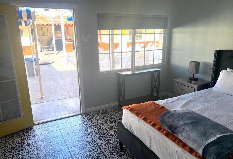 هتل Exotic Dreams Resort Adults Only