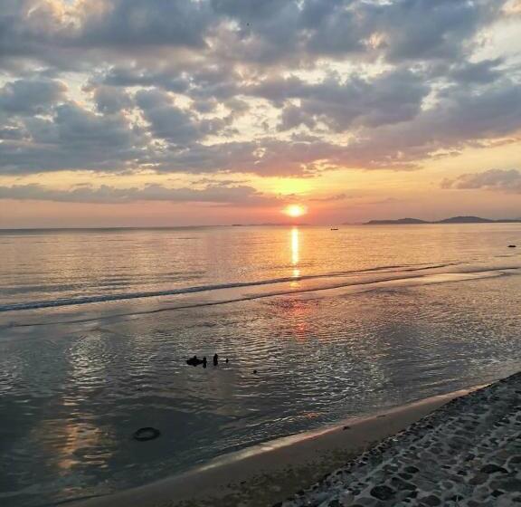 Hotel โรงเเรมสินสยามรีสอร์ท